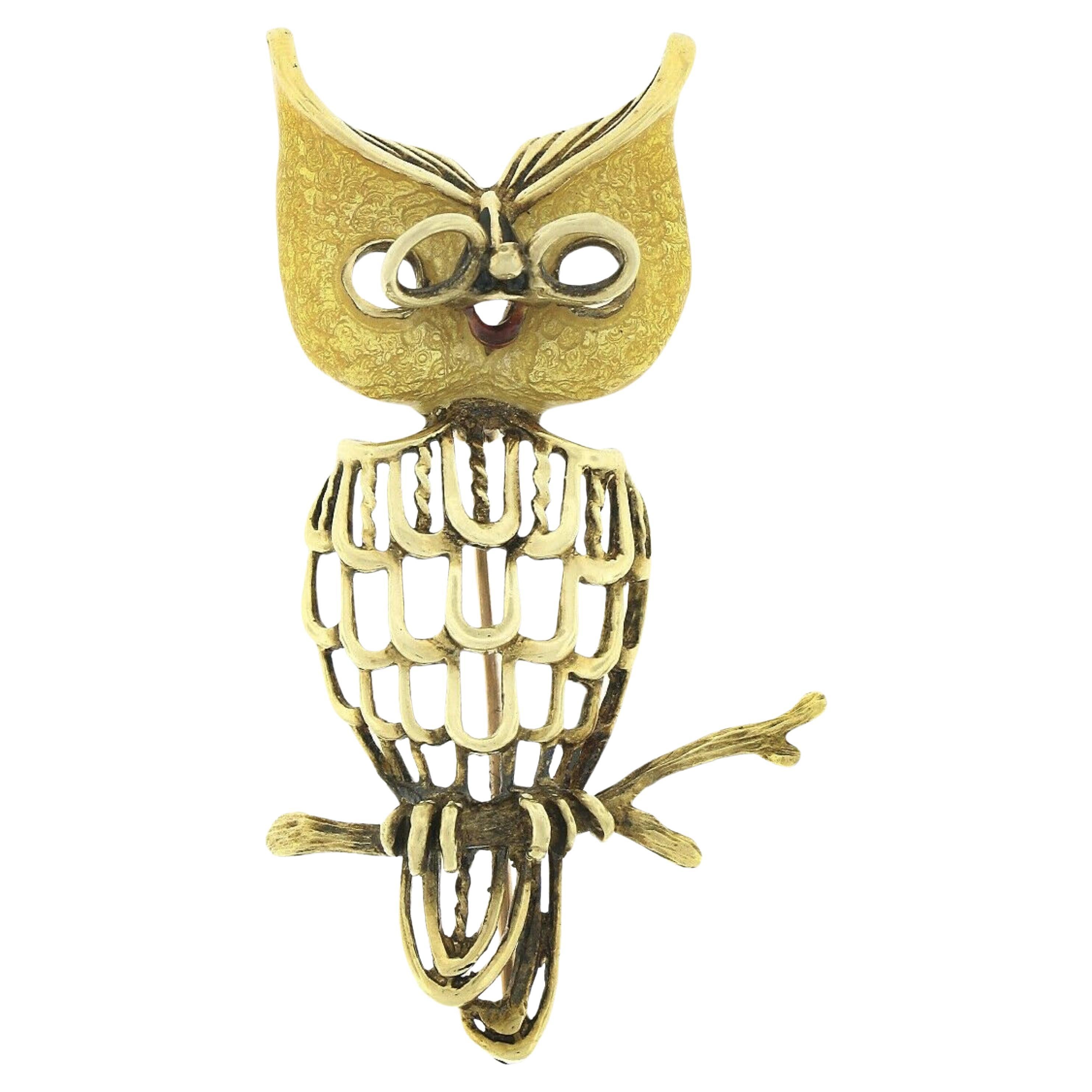 Vintage Detailed Textured 18k Gold Yellow Enamel Wise Owl on Branch Pin Brooch For Sale