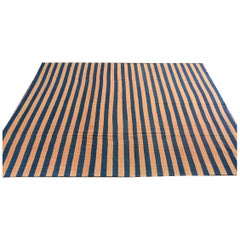 Dhurrie vintage a trama piatta a strisce blu e arancioni di Rug & Kilim