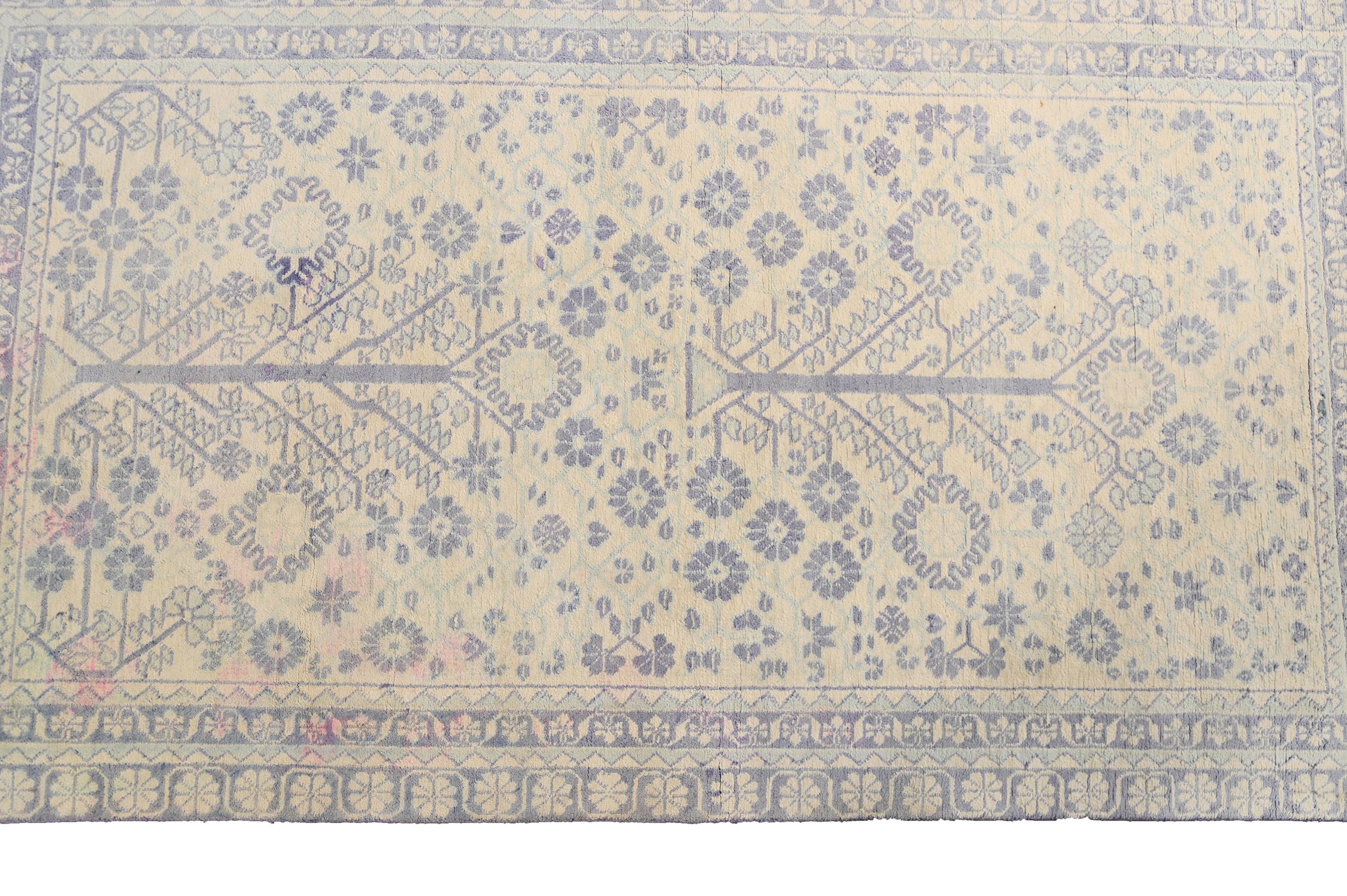 Flaches Gewebe von Dhurrie in Elfenbein mit blauem Blumenmuster von Teppich & Kilim (Handgeknüpft) im Angebot