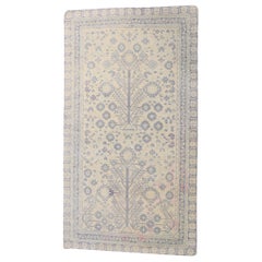 Dhurrie Vintage Tejido Plano en Marfil con Diseño Floral Azul by Rug & Kilim