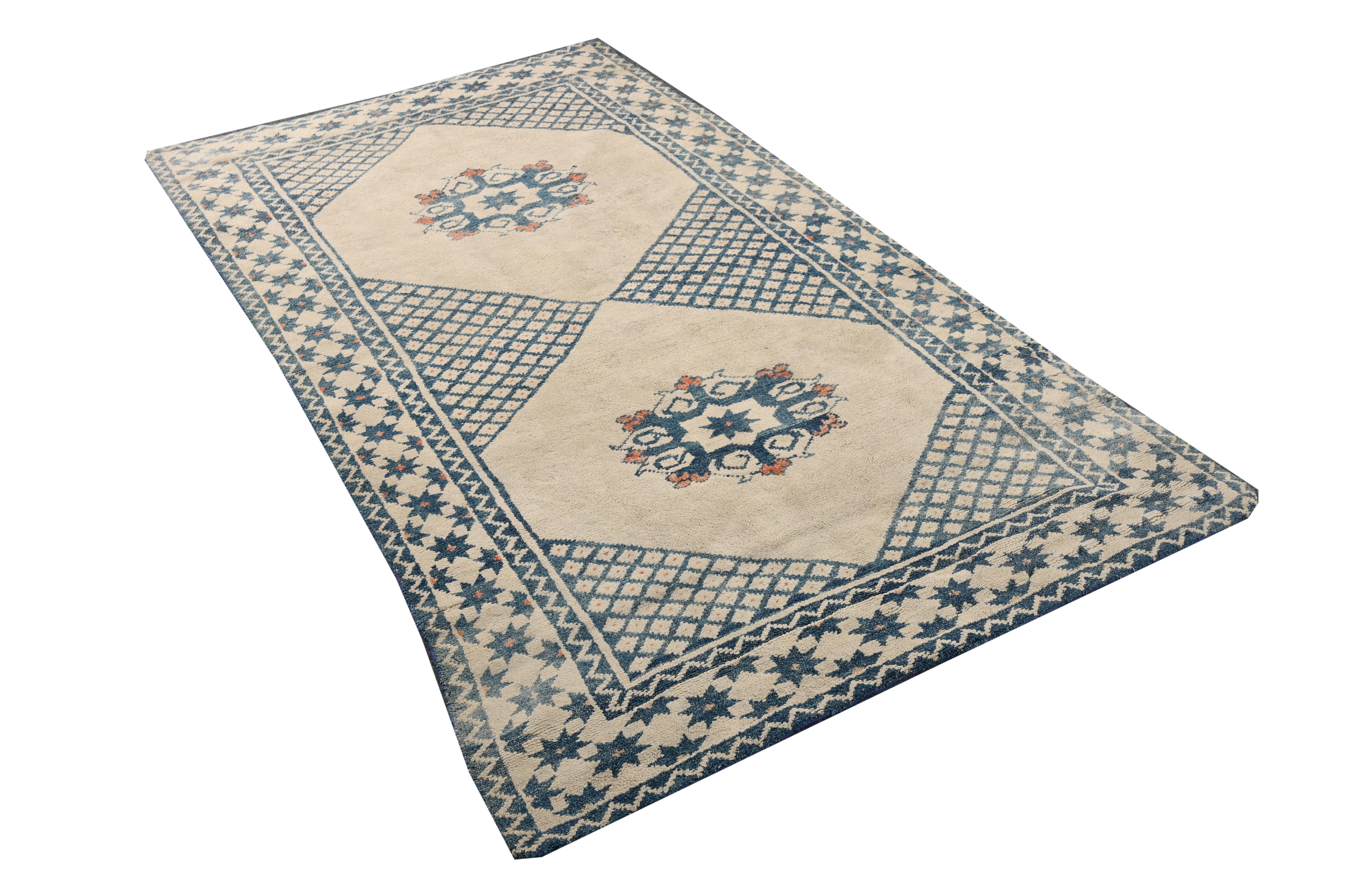 Indian Vintage Dhurrie Flat Weave in Off-White with Blue Medallions by Rug & Kilim For Sale