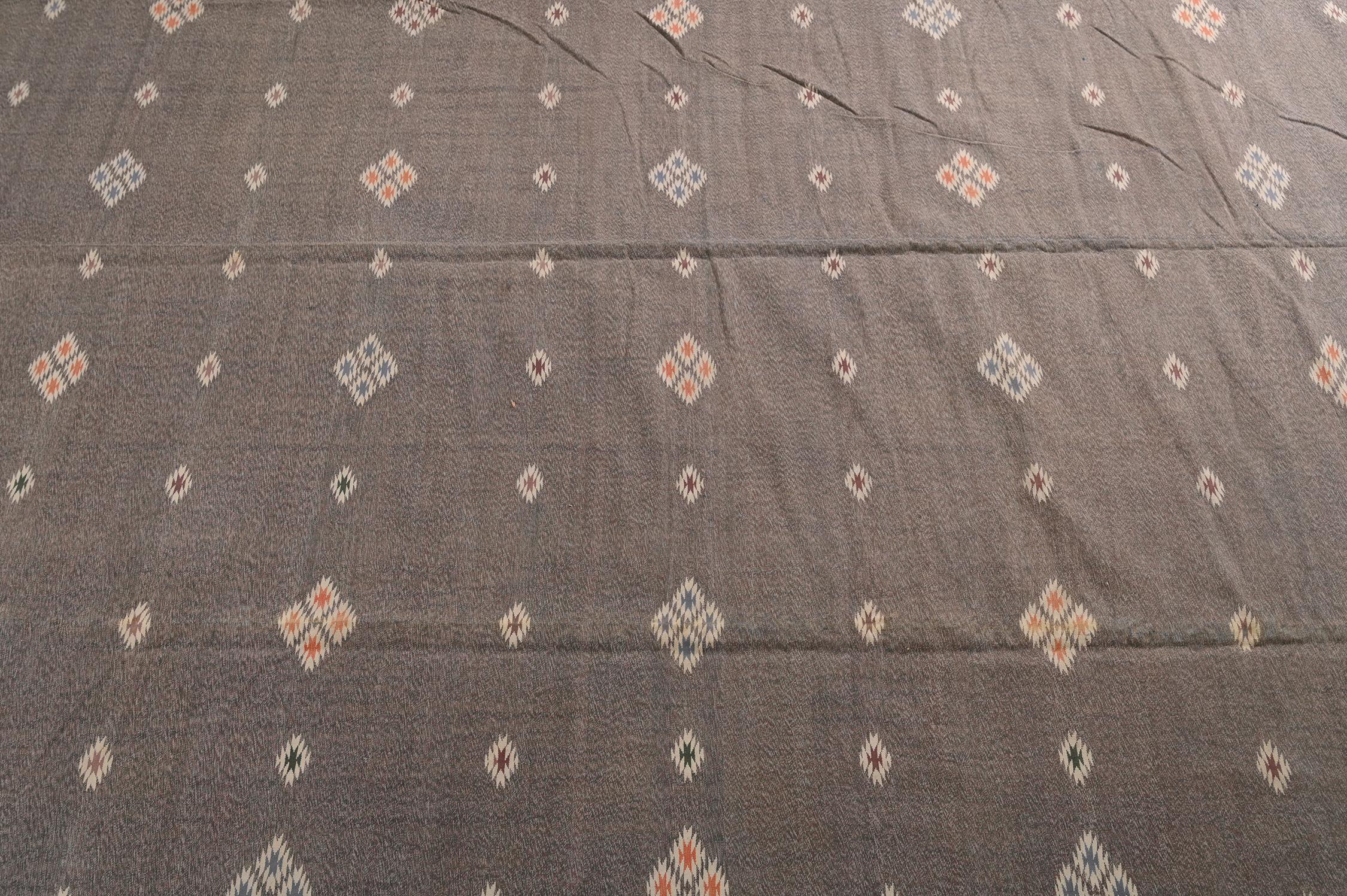 Vintage Dhurrie Flat Weave in Taupe with Geometric Patterns by Rug & Kilim In Good Condition For Sale In Long Island City, NY