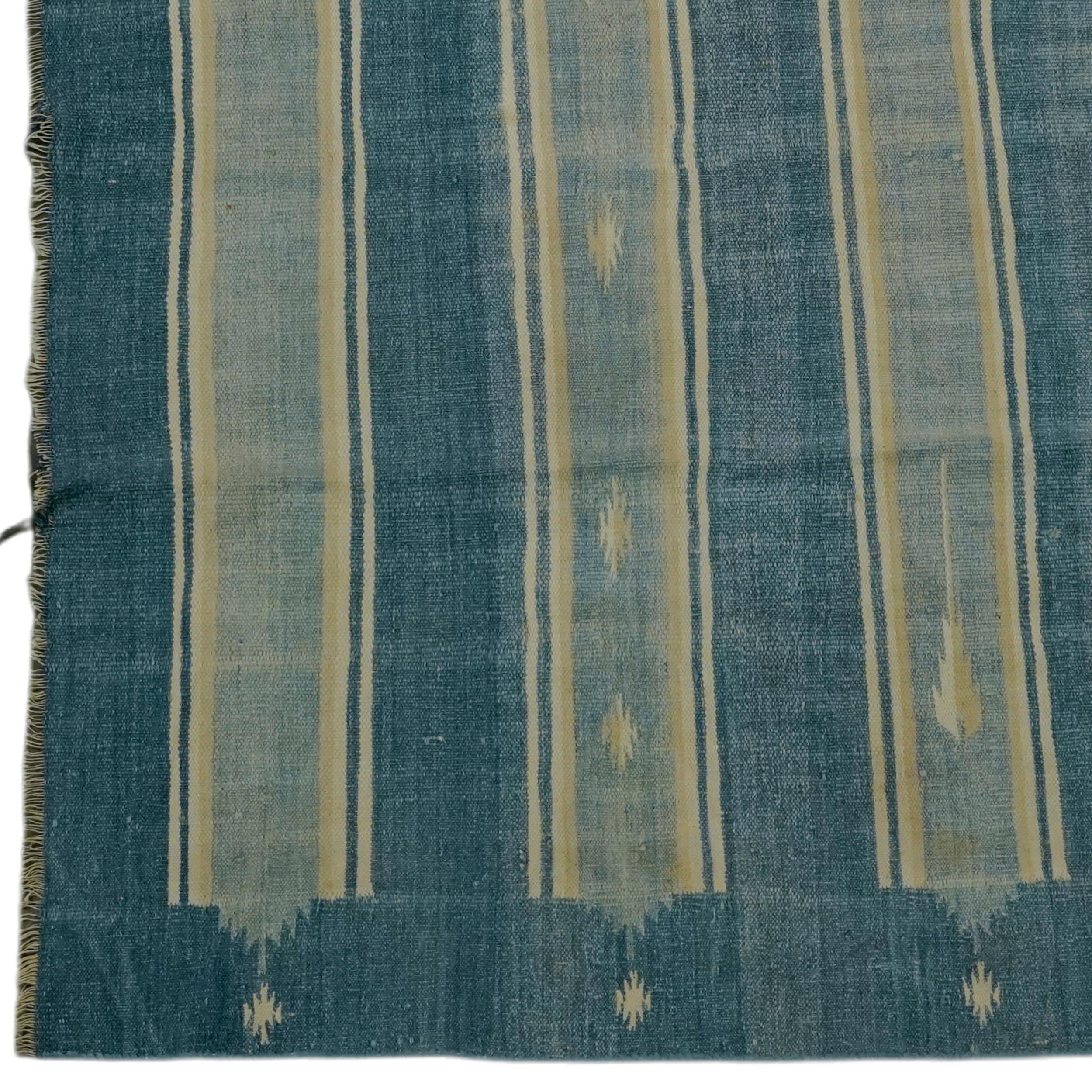 Hand-Woven Vintage Dhurrie Rug in Blue with Beige Geometric Patterns  Rug & Kilim For Sale