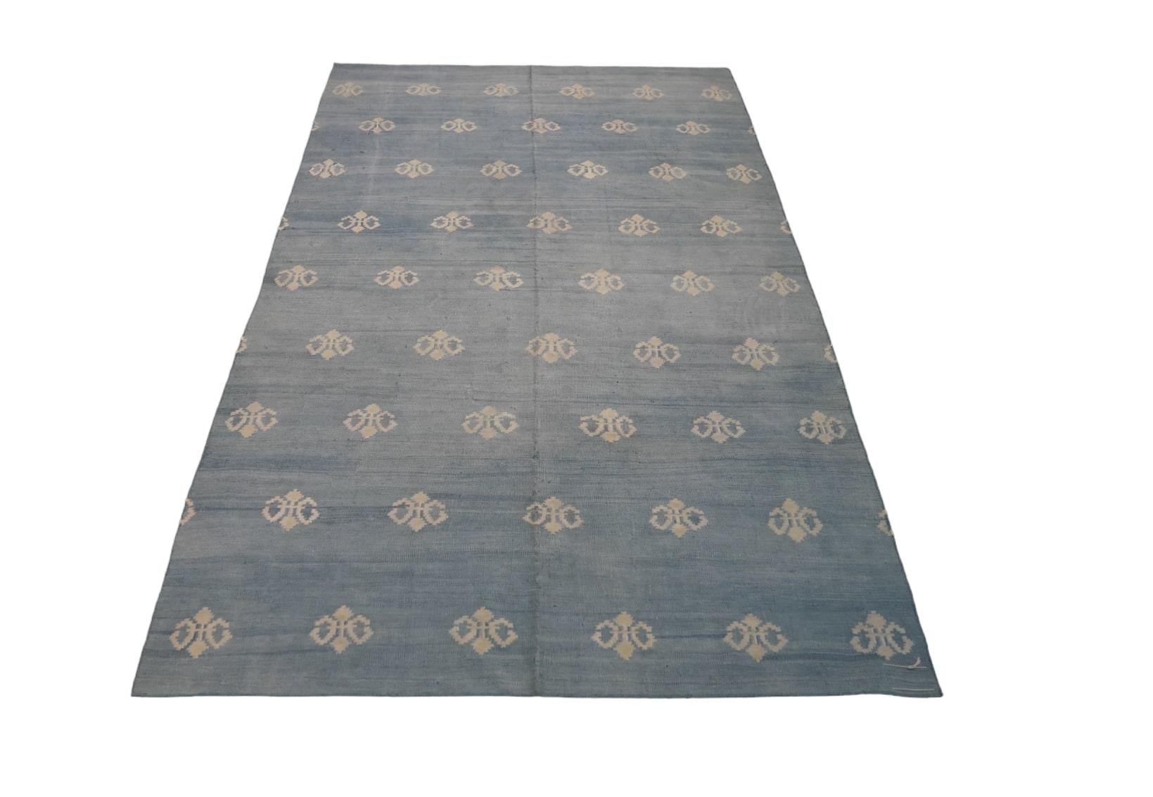 Vintage Dhurrie Vintage-Teppich in Blau, mit geometrischen Mustern, von Rug & Kilim (Kelim) im Angebot