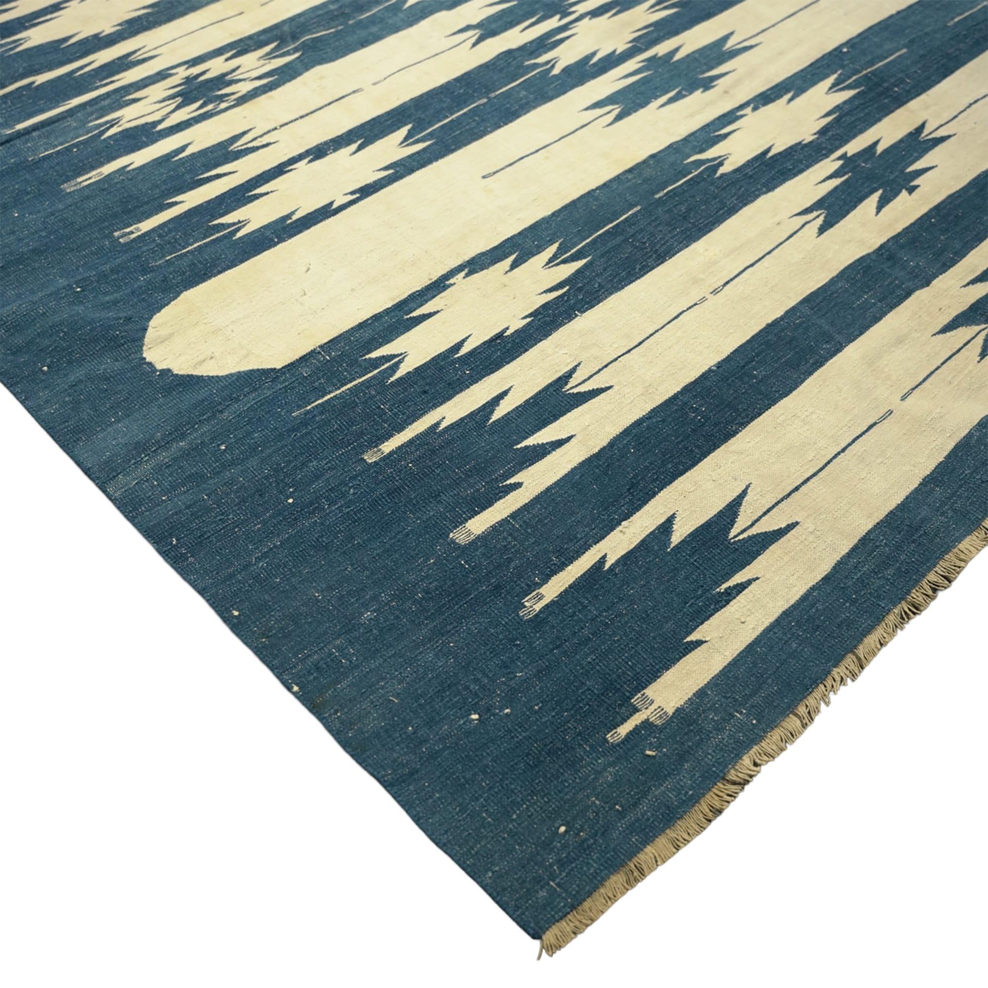 Vintage Dhurrie Vintage-Teppich in Blau, mit geometrischen Mustern, von Rug & Kilim (Indisch) im Angebot