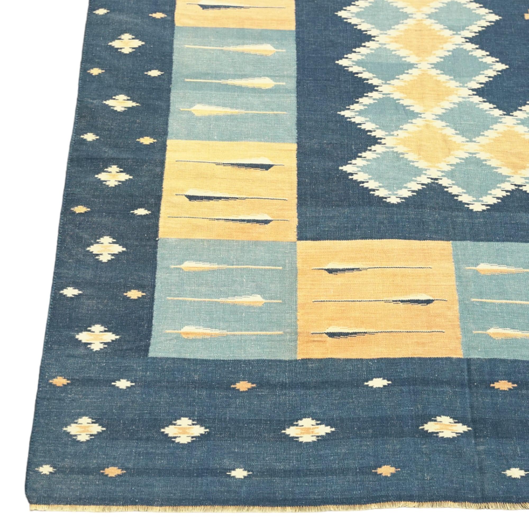 Vintage Dhurrie Vintage-Teppich in Blau, mit geometrischen Mustern, von Rug & Kilim (Handgewebt) im Angebot