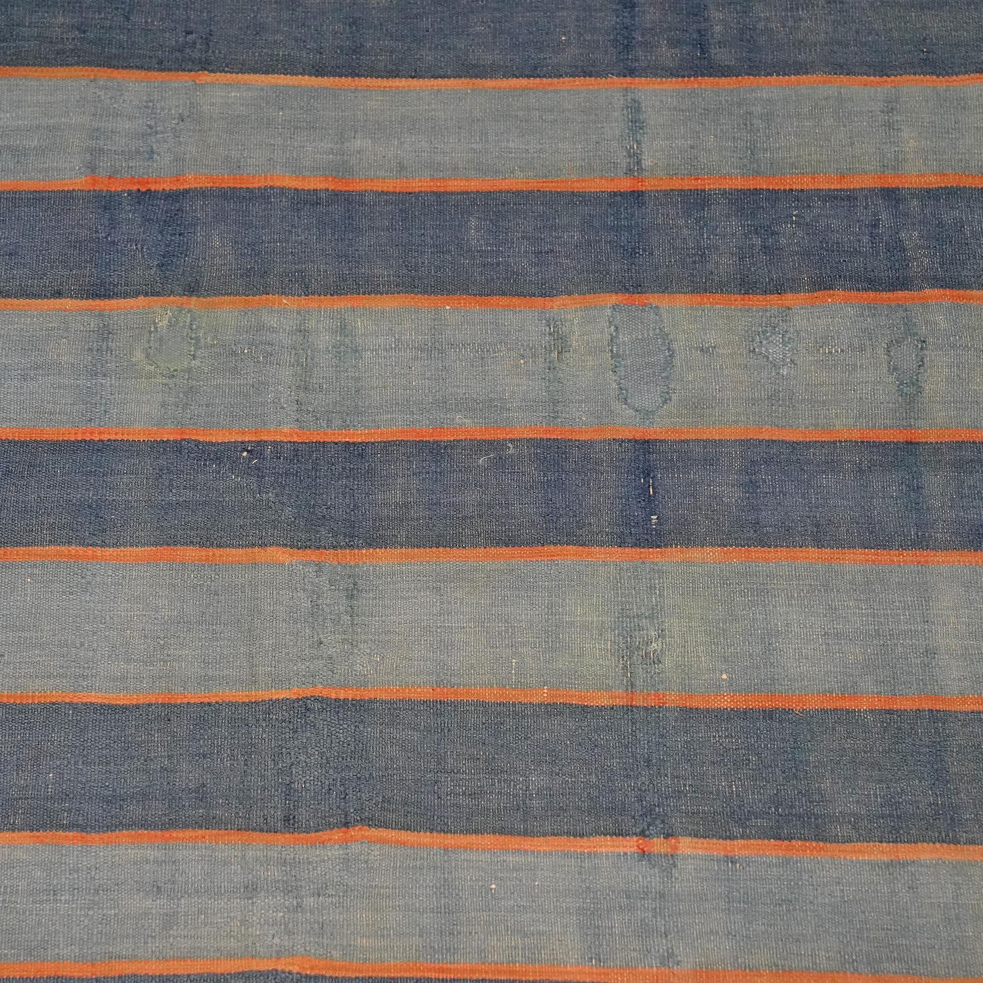 Vintage Dhurrie Vintage-Teppich in Blau mit Streifen, von Rug & Kilim (Handgewebt) im Angebot