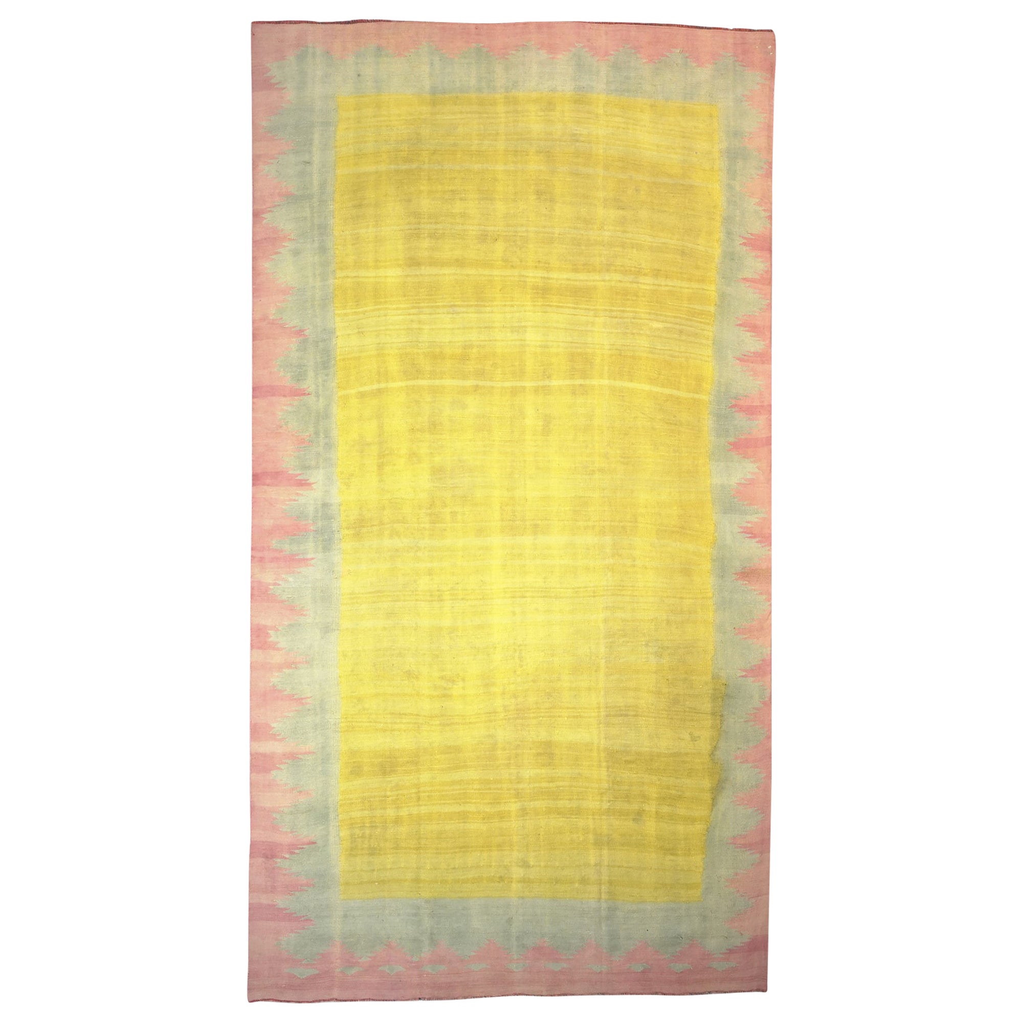 Vintage Dhurrie Vintage-Teppich in Gold, mit geometrischer Bordüre, von Rug & Kilim, Vintage im Angebot