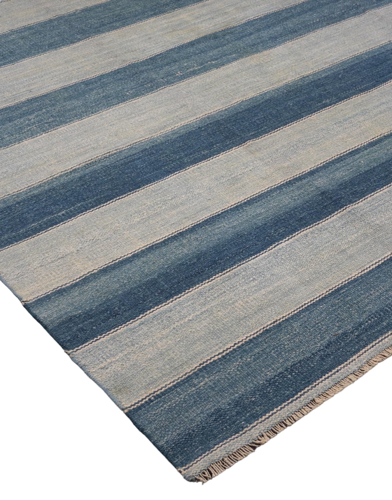 Vintage Dhurrie Vintage-Teppich, Dhurrie, mit blauen und silbernen Streifen, von Rug & Kilim (Indisch) im Angebot
