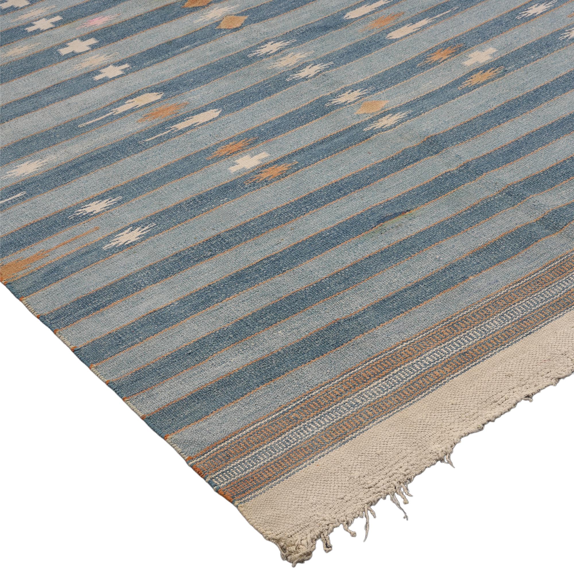 Vintage Dhurrie Vintage-Teppich mit blauen Streifen und geometrischen Mustern, von Rug & Kilim (Indisch) im Angebot