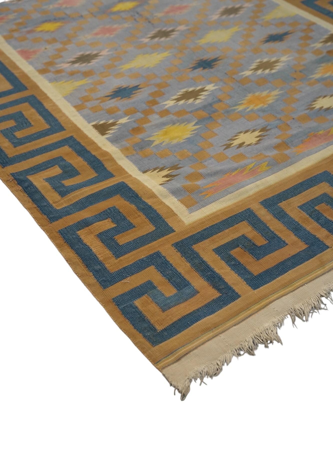Vintage Dhurrie-Teppich mit mehrfarbigen Mustern von Rug & Kilim (Handgewebt) im Angebot