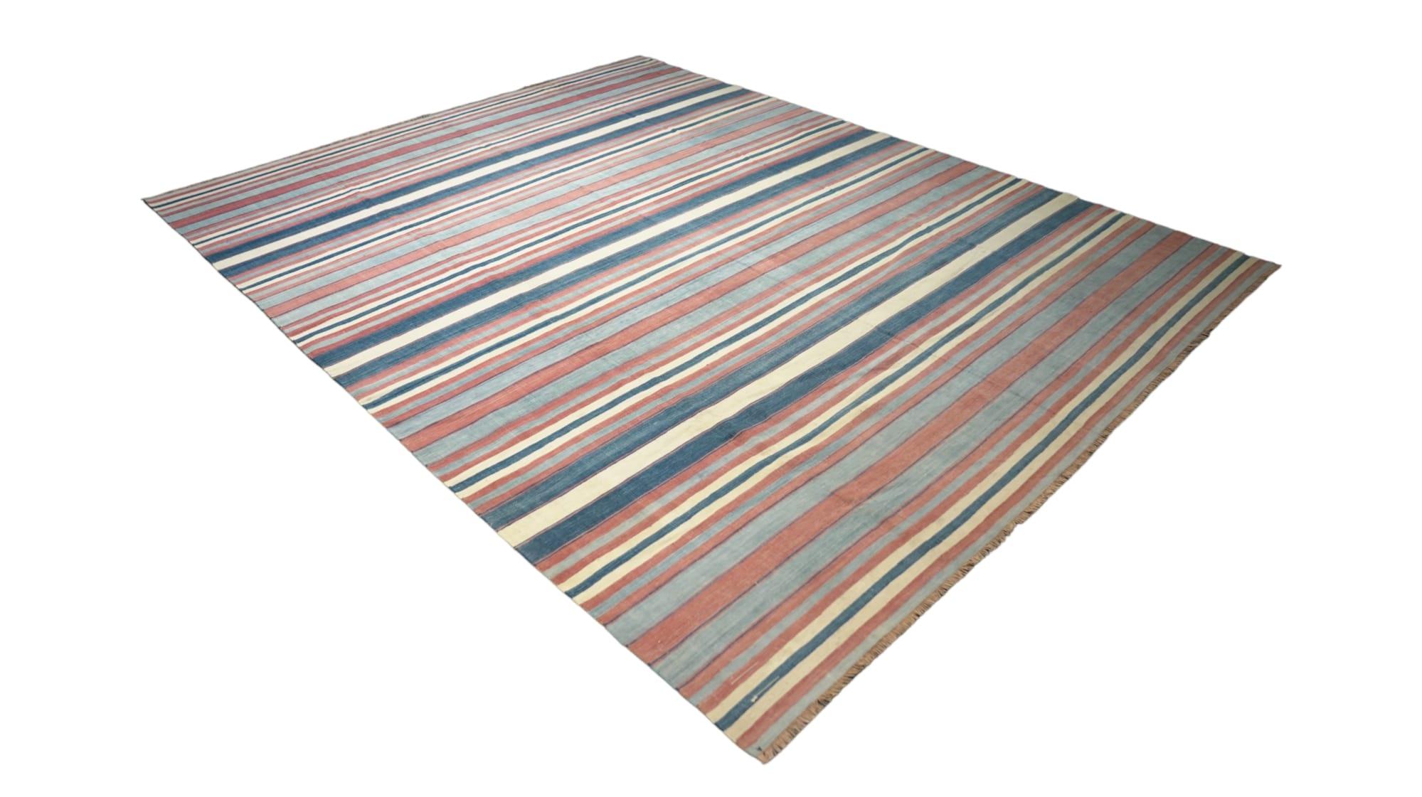 Indiano Tappeto Dhurrie d'epoca con strisce policrome, da Rug & Kilim in vendita