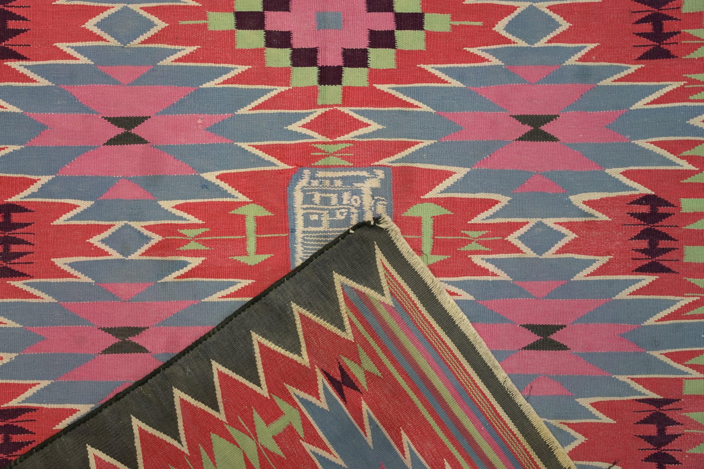 Vintage Dhurrie Läufer Geometrischer Teppich, von Rug & Kilim im Zustand „Gut“ im Angebot in Long Island City, NY
