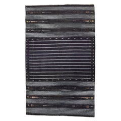 Tapis Dhurrie vintage noir avec rayures blanches  Rug & Kilim