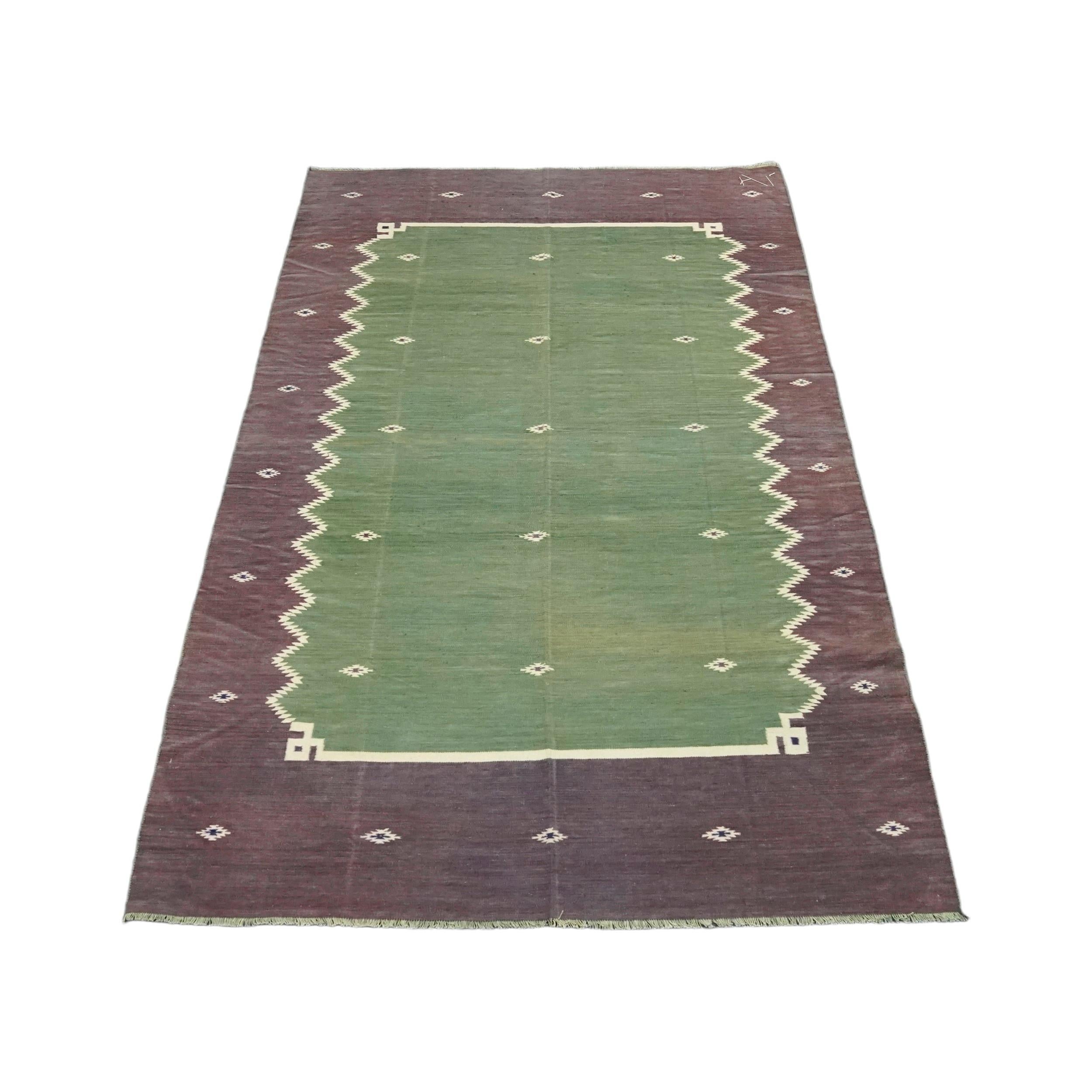 Indiano Tappeto vintage Dhurrie Runner in verde con bordo geometrico marrone  Rug & Kilim