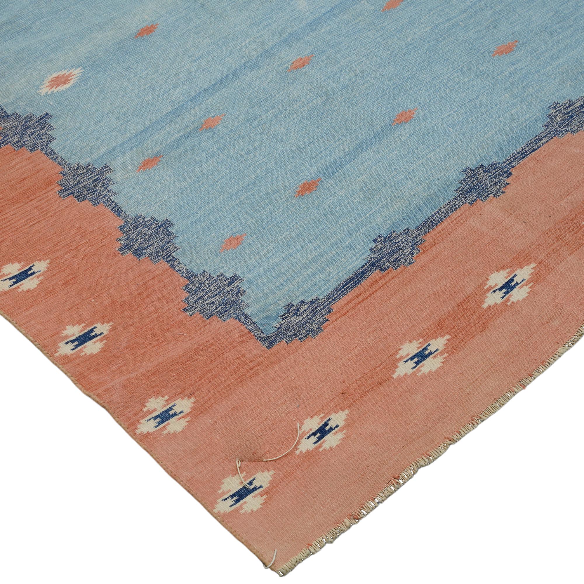 Vintage Dhurrie Square Rug in Blau und Rost mit geometrischem Muster Rug & Kilim (Kelim) im Angebot