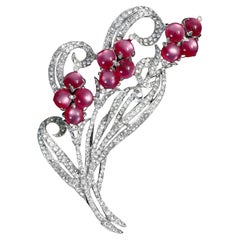 Spilla vintage con diamante e fiore rosa, circa anni '40