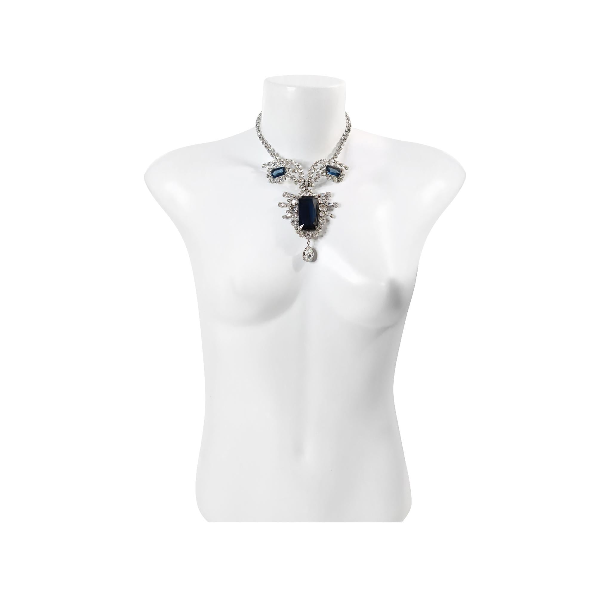Collier pendentif vintage en diamants et saphirs Circa Vintage 1980's