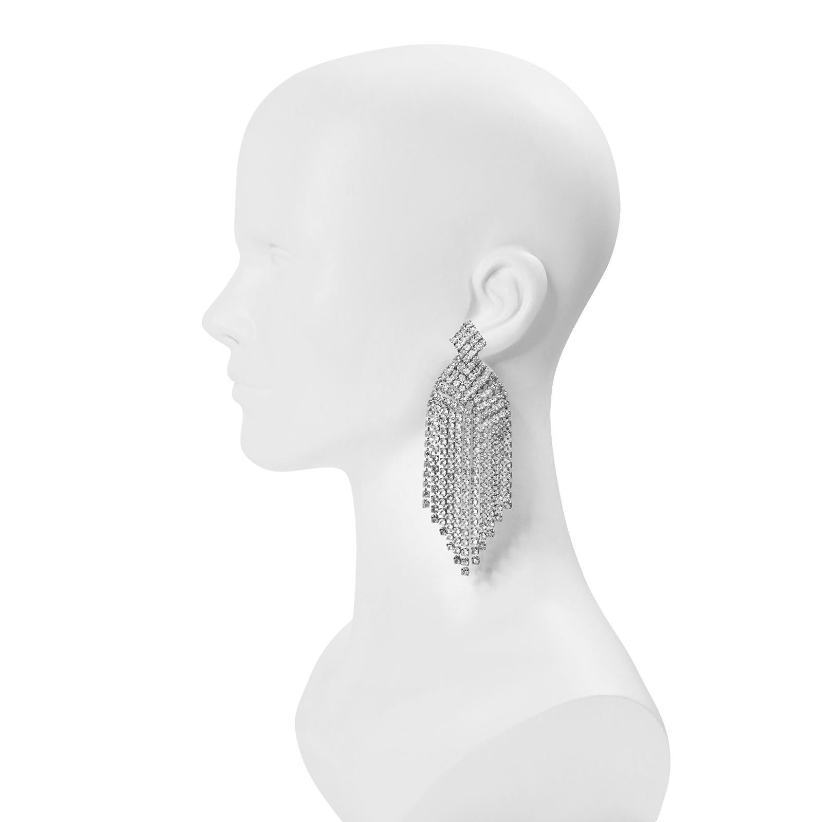 Vintage Diamante Fringe Dangling Waterfall Earrings, Circa 1980s In Good Condition For Sale In New York, NY