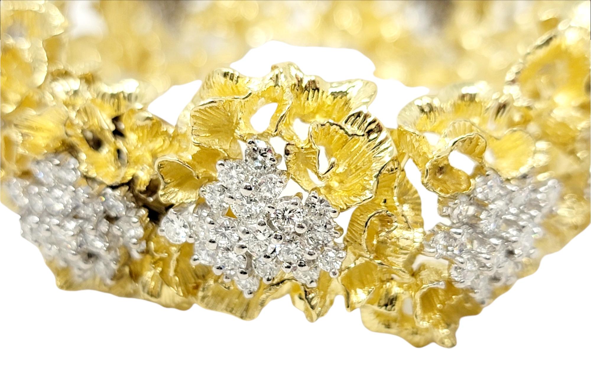 Women's Vintage 10 Carats Flower Diamond Clusters 18 Karat Yellow Gold Links Bracelet