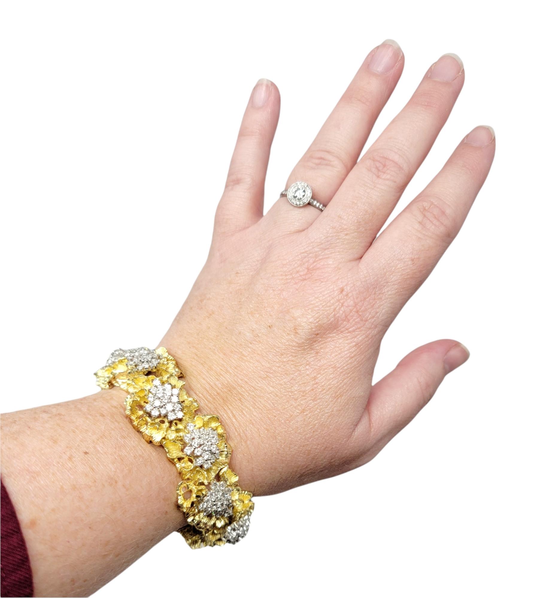 Vintage 10 Carats Flower Diamond Clusters 18 Karat Yellow Gold Links Bracelet 4