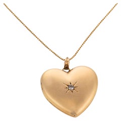 Vintage diamond 14K yellow gold heart locket pendant necklace