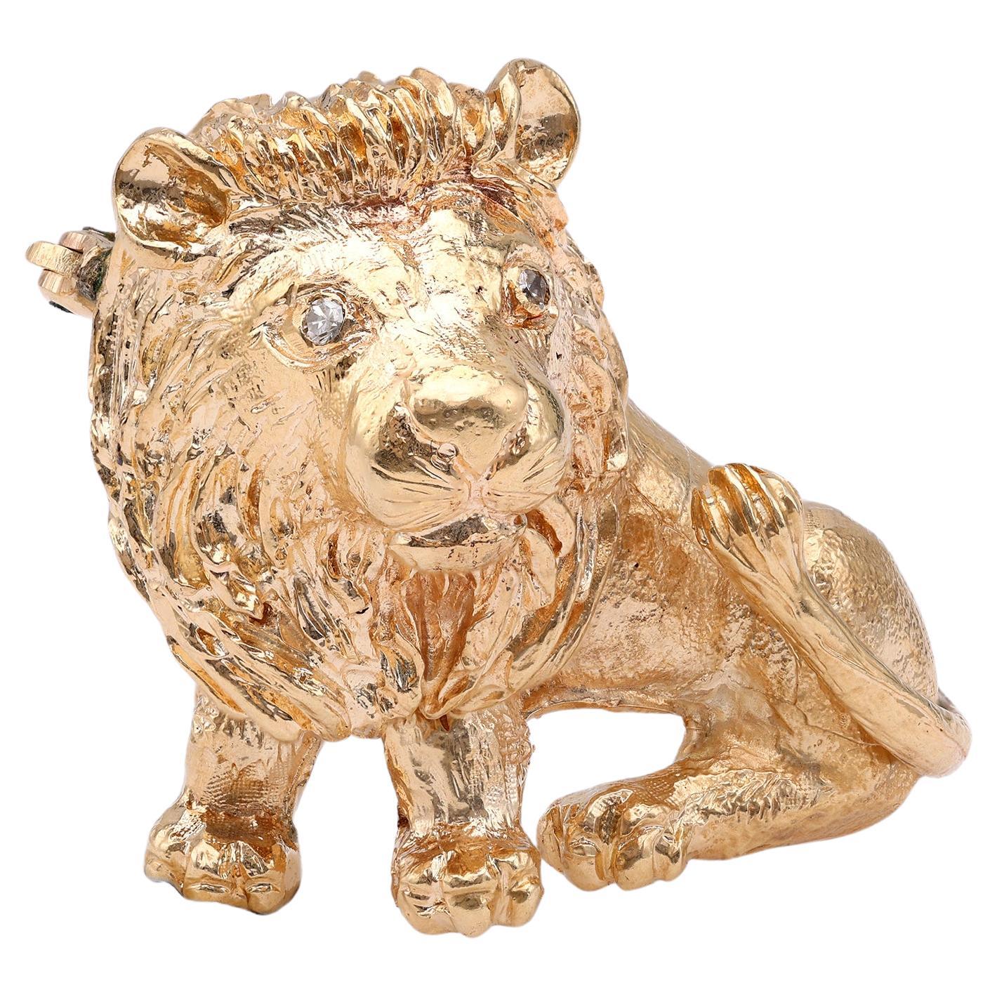 Vintage Diamond 14k Yellow Gold Lion Brooch For Sale