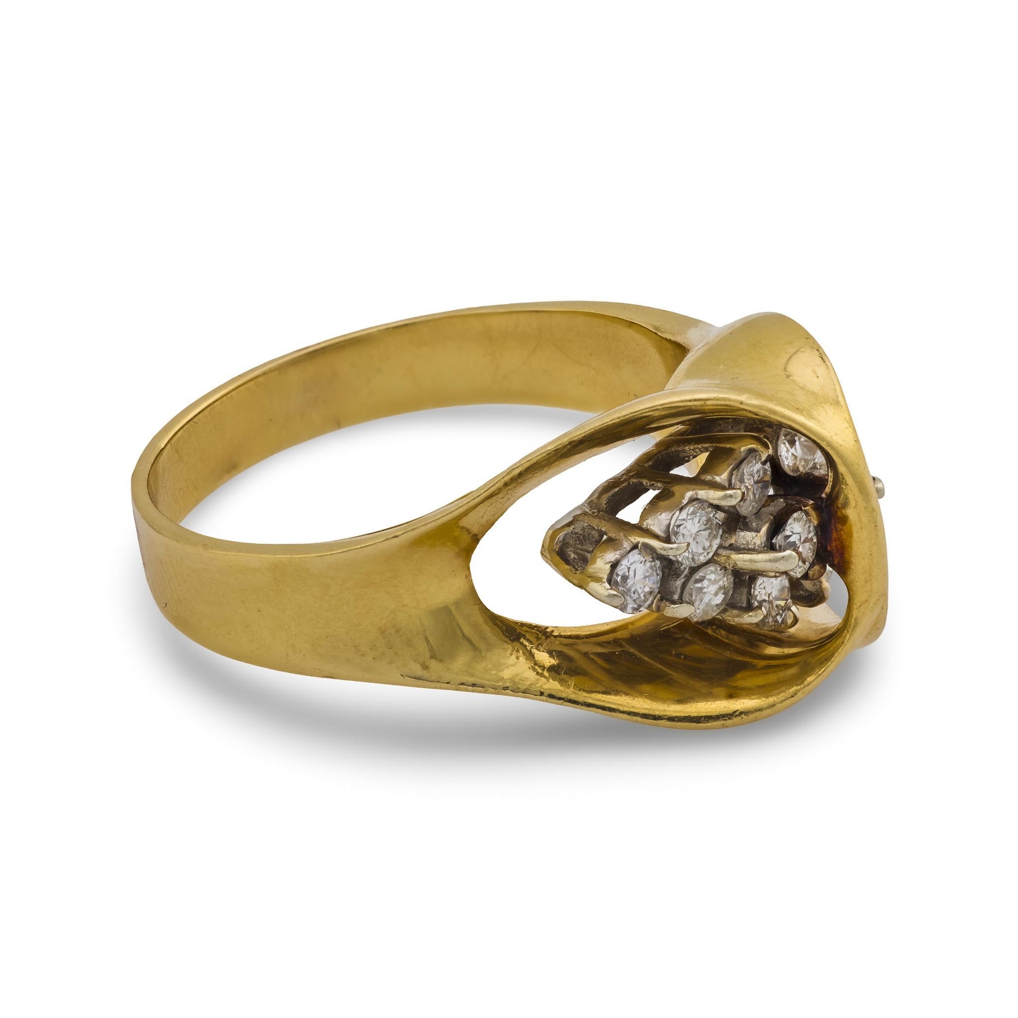 Bague vintage en or jaune 14k sertie de diamants Bon état - En vente à Beverly Hills, CA