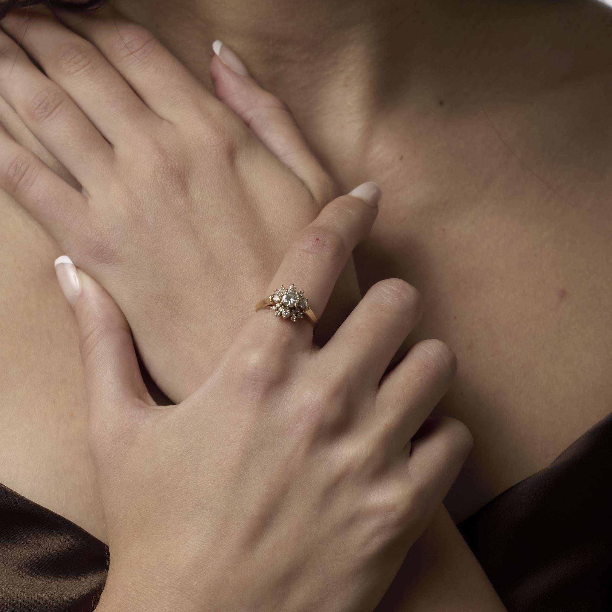 Bague vintage en or jaune 14k sertie de diamants Pour femmes en vente