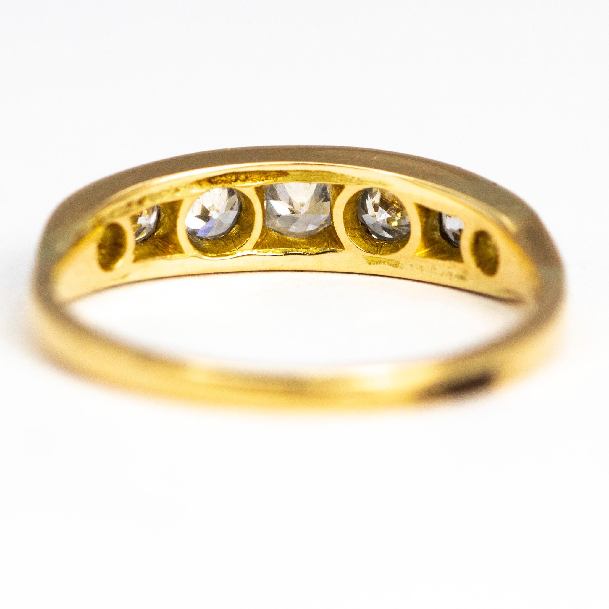 Vintage Diamond, 18 Carat Gold and Platinum Seven-Stone Band In Good Condition In Chipping Campden, GB
