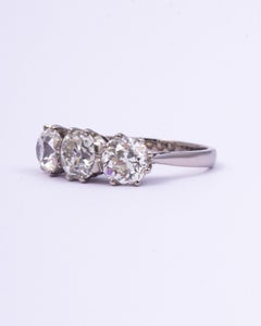 Art Deco Diamond 18 Carat White Gold Three-Stone