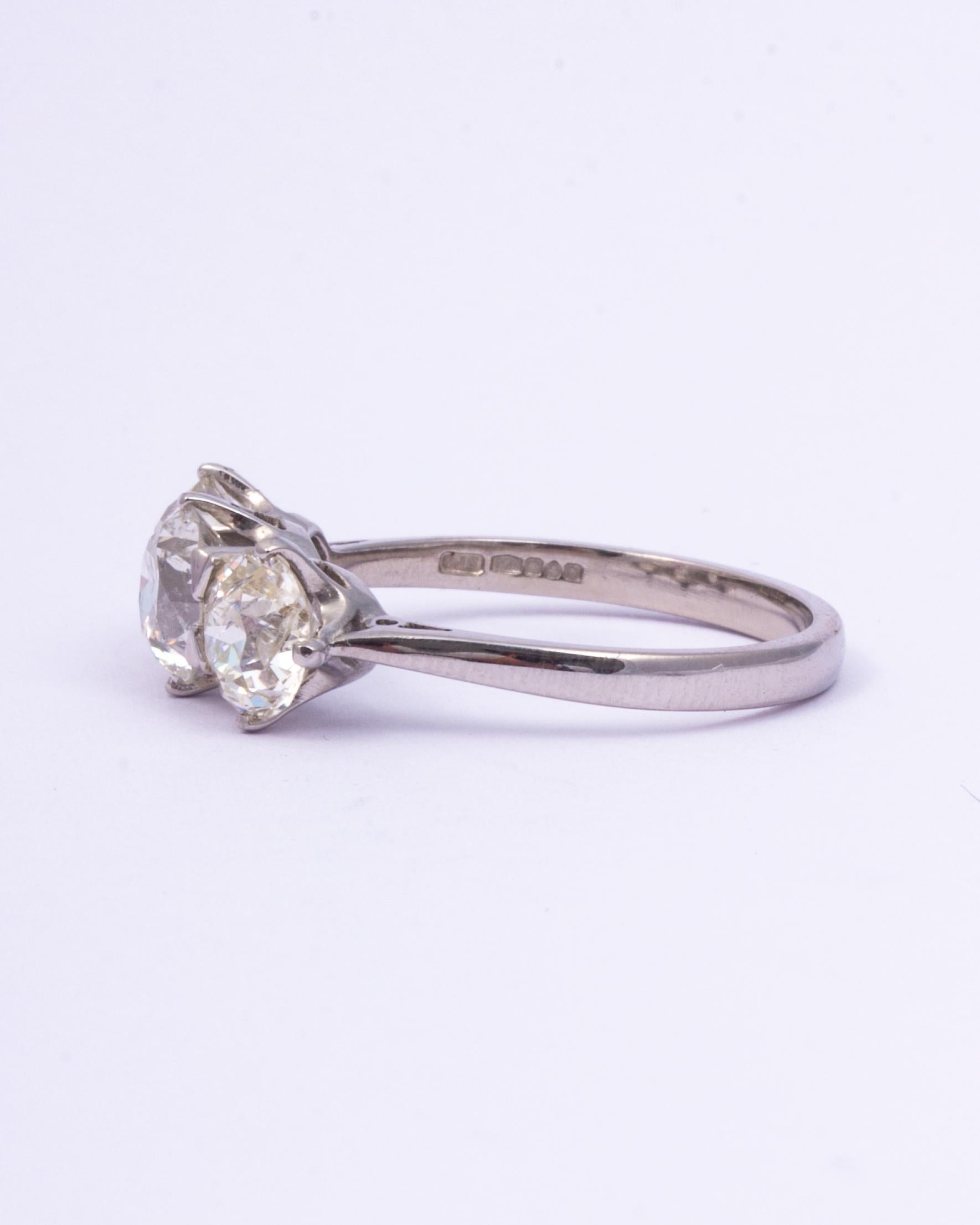 3 stone diamond ring white gold