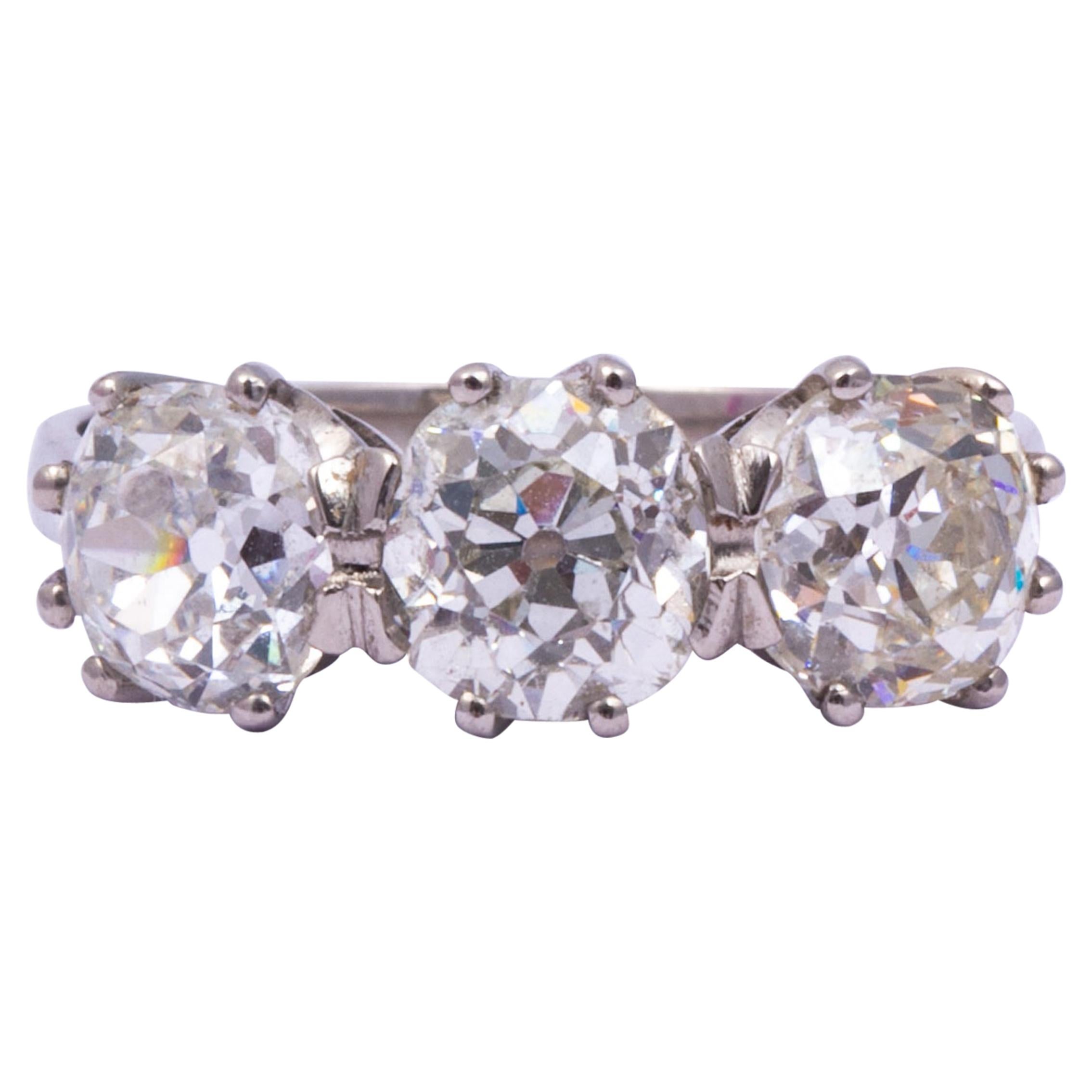Art Deco Diamond 18 Carat White Gold Three-Stone For Sale