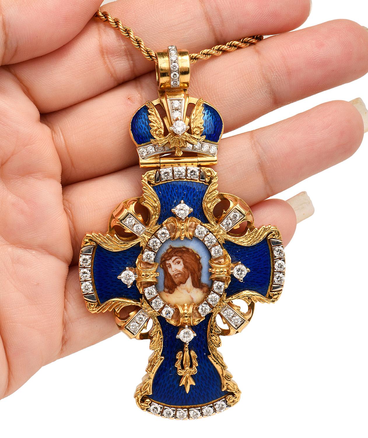 Vintage Diamond 18K Gold Enamel Christ Large Cross Pendant In Excellent Condition In Miami, FL