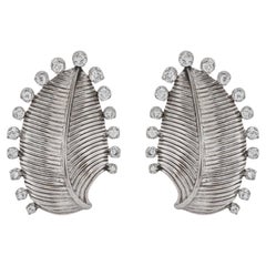 Boucles d'oreilles feuilles en or blanc 18k et diamants vintage