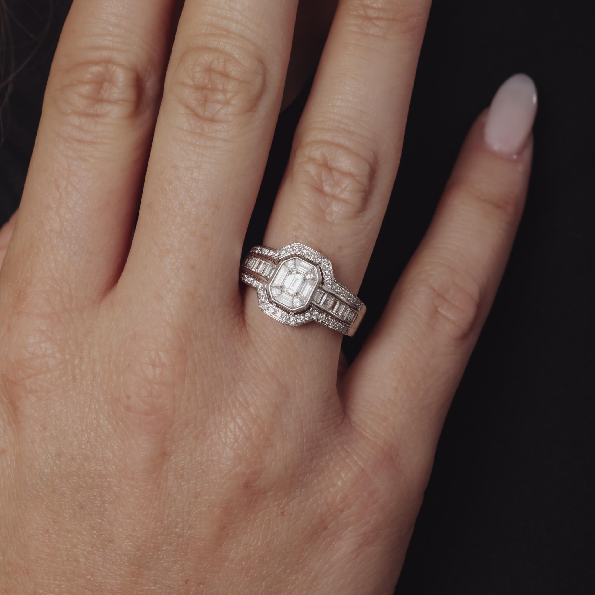 Women's Vintage diamond 18k white gold mosaic diamond engagement ring For Sale