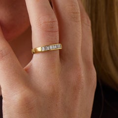 Vintage diamond 18k yellow gold band ring