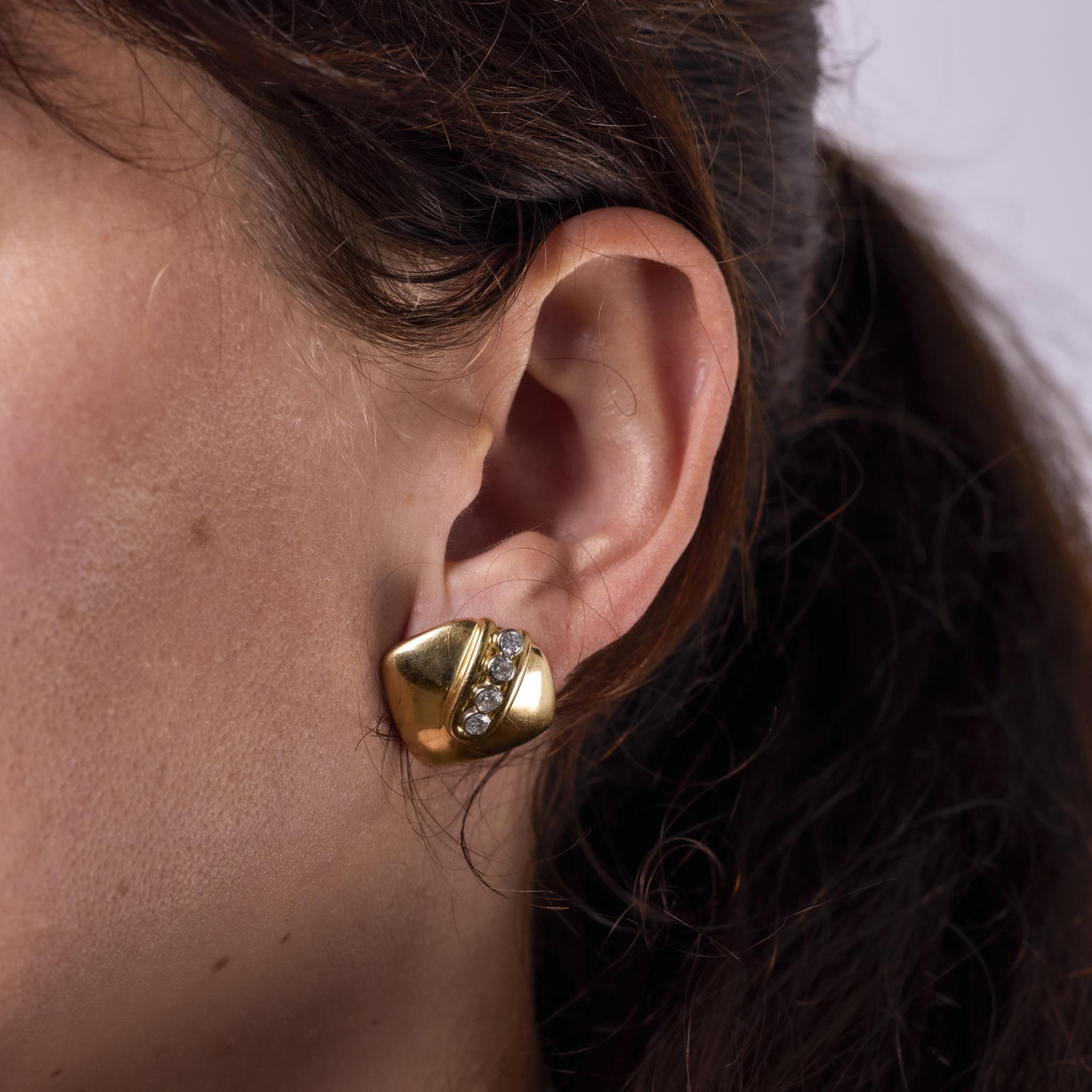 Brilliant Cut Vintage diamond 18k yellow gold earrings For Sale