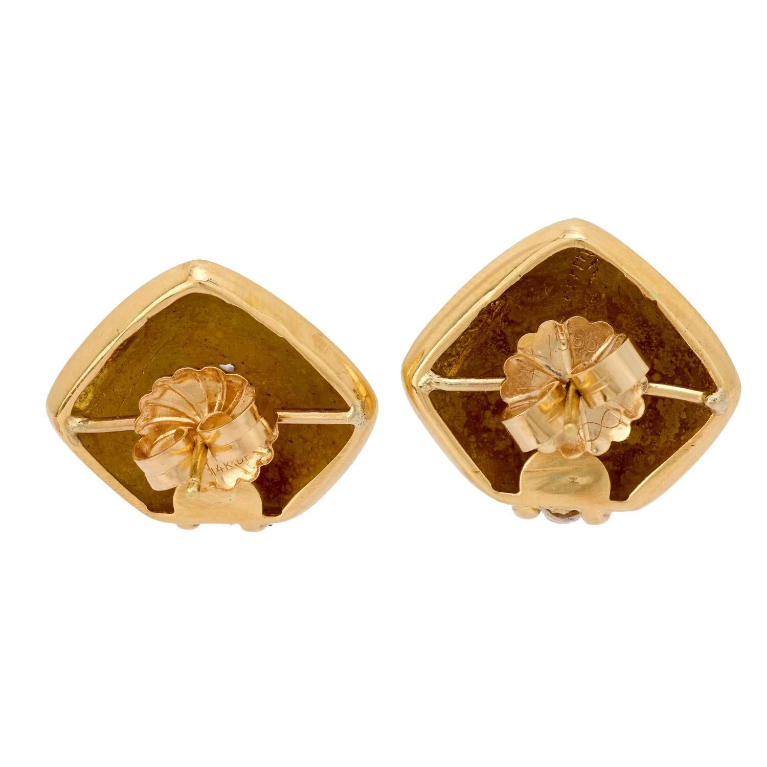 Vintage diamond 18k yellow gold earrings In Good Condition For Sale In Beverly Hills, CA