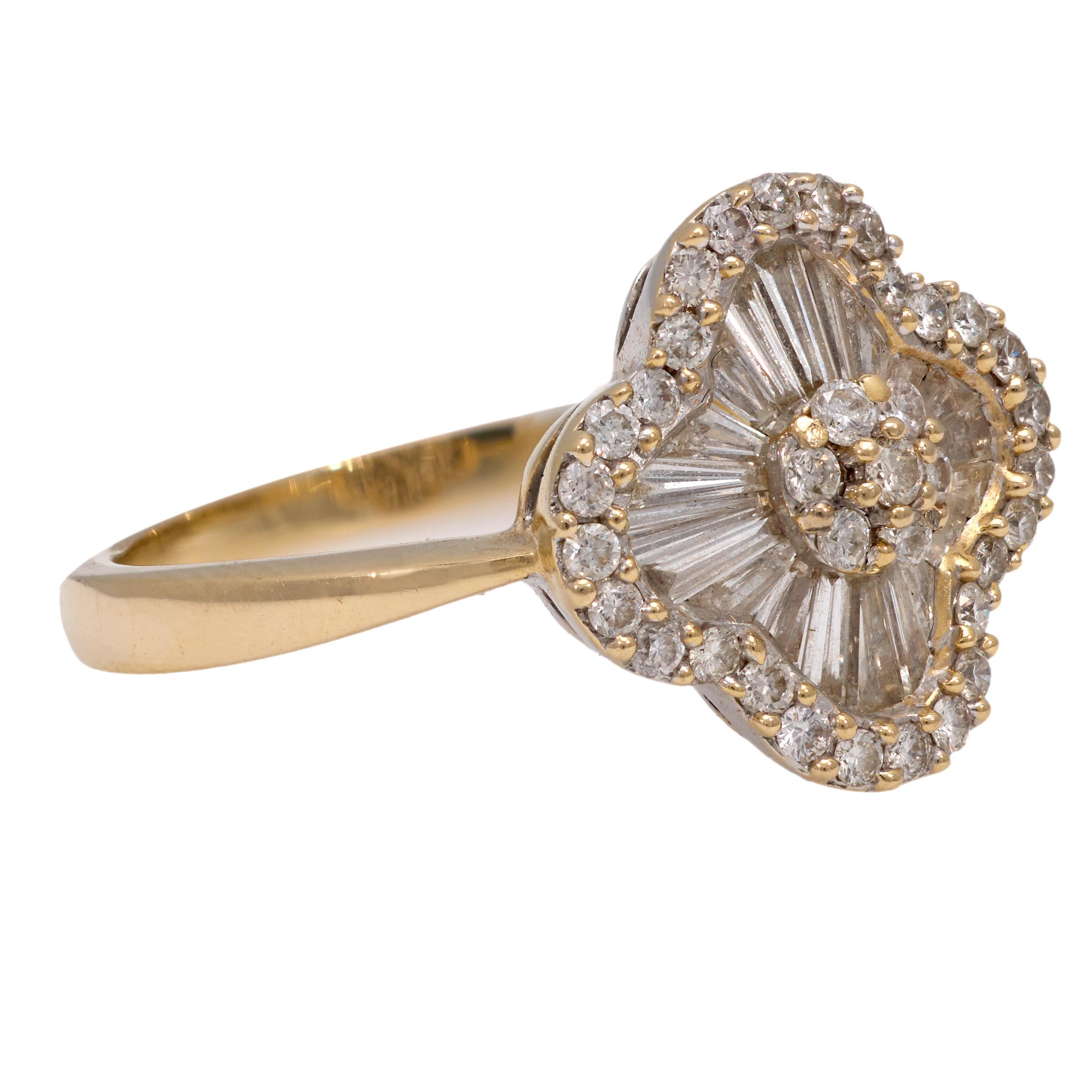Vintage diamond 18k yellow gold flower ring (Moderne) im Angebot