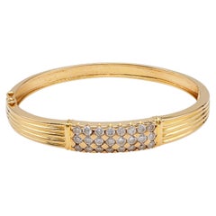 Retro Diamond 18k Yellow Gold Hinged Bangle Bracelet