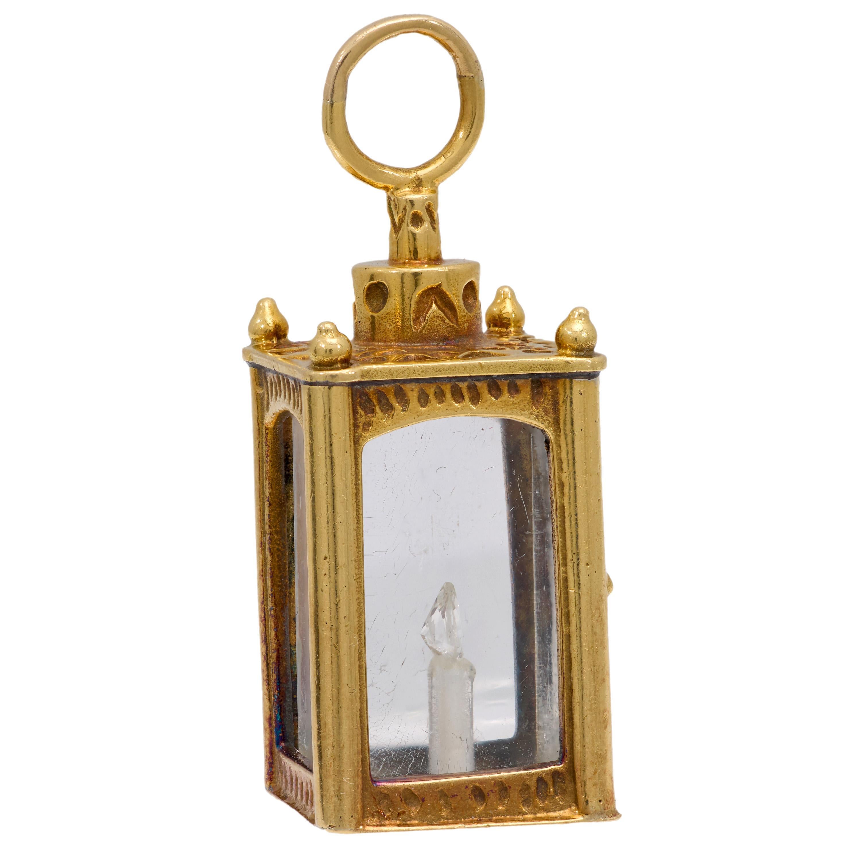 Modern Vintage diamond 18k yellow gold lantern pendant For Sale
