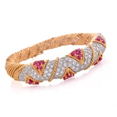Vintage Diamond 6.55cts Ruby 18K Gold Zig Zag Textured Bangle  Bracelet