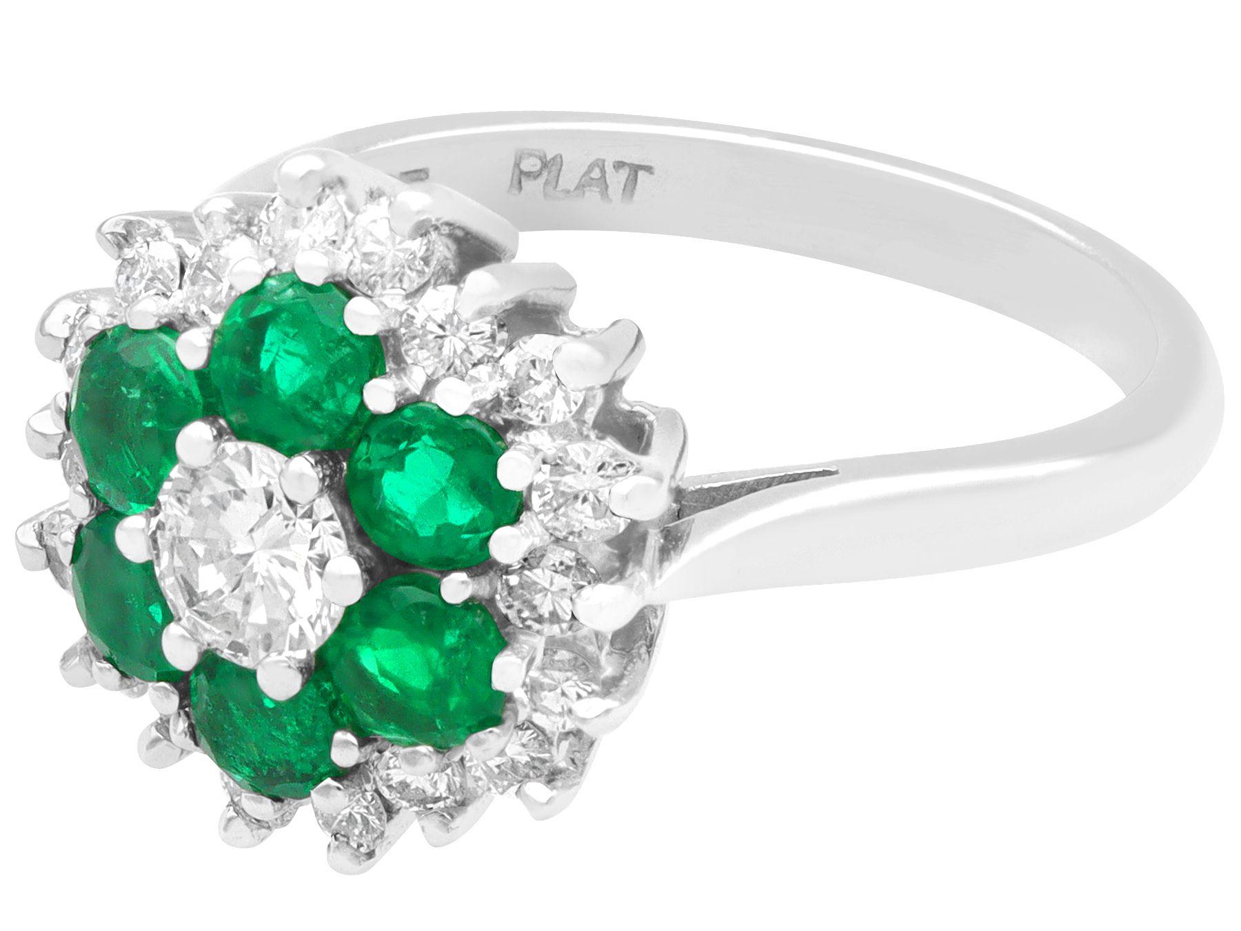 Round Cut Vintage Diamond and 1.10 Carat Emerald 18k White Gold Dress Ring For Sale