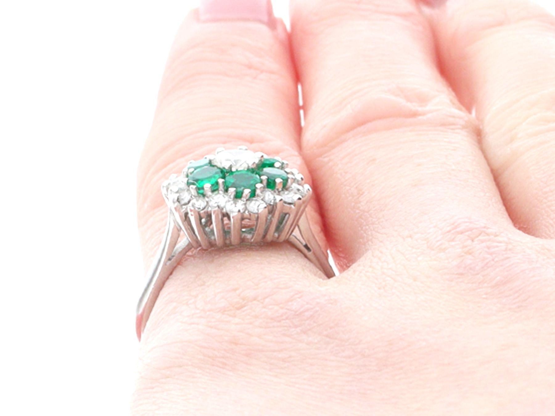 Vintage Diamond and 1.10 Carat Emerald 18k White Gold Dress Ring For Sale 3