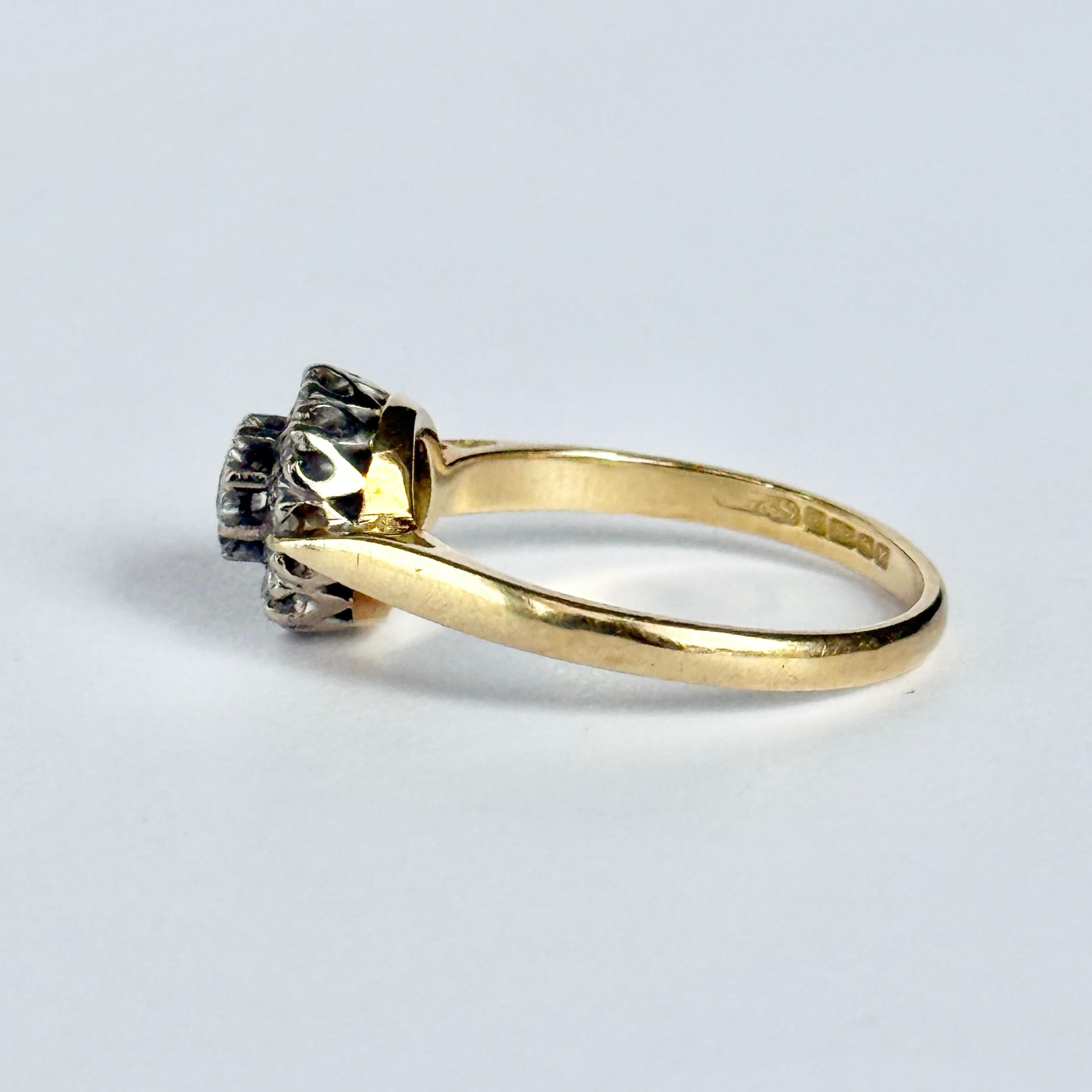 Women's Vintage Diamond and 18 Carat Gold Cluster Ring For Sale