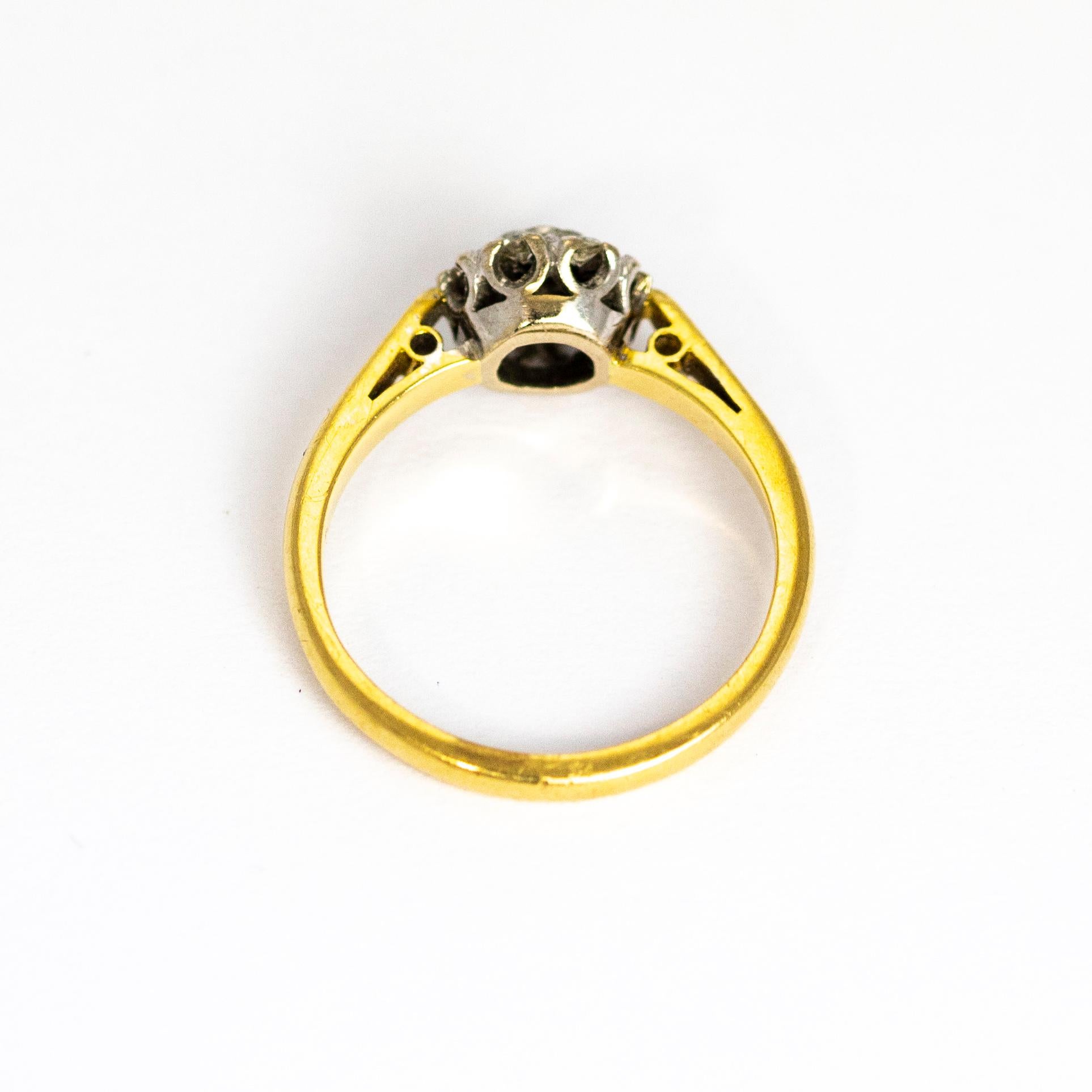 Vintage Diamond and 18 Carat Gold Cluster Ring 1