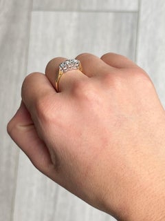 Vintage Diamond and 18 Carat Gold Three-Stone Ring