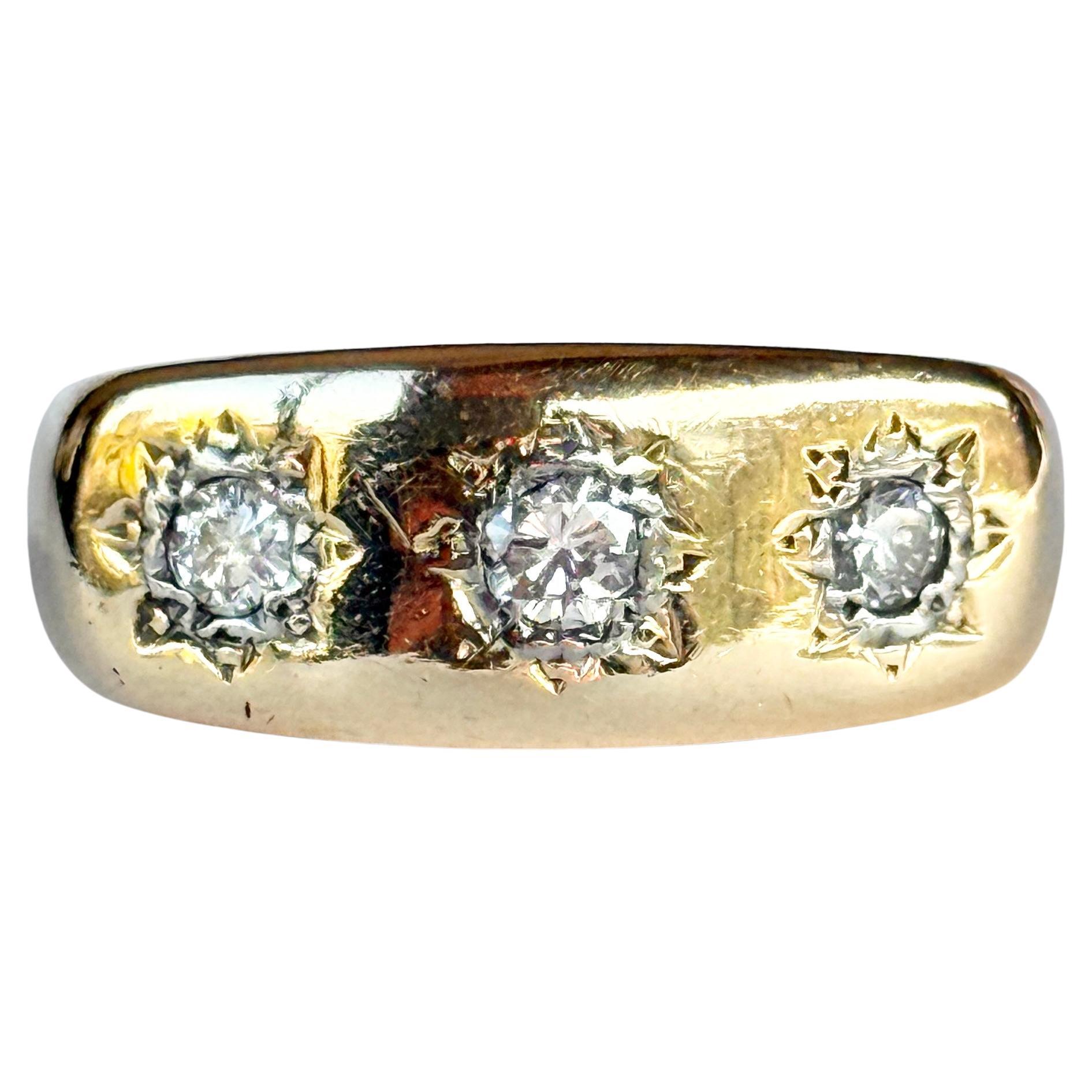 Anello d'epoca con diamanti e tre pietre in oro 18 carati con incastonatura a stella in vendita