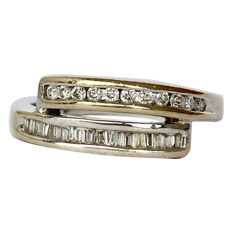 Anillo de media eternidad doble vintage de diamantes y oro blanco de 18 quilates en venta